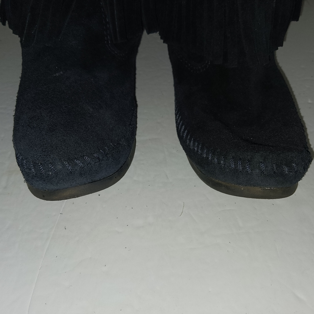 Minnetonka Black Suede Fringe Moccasin Pull-On Boots - US 8 - EUC - Picture 6 of 9